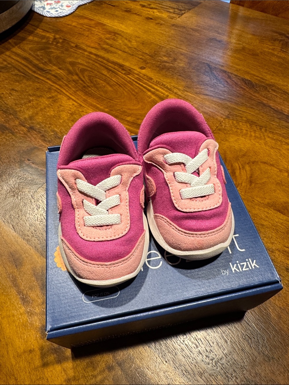 New - Kizik Squeeze It Run - Toddler Girl Pink Sneakers - Size 3